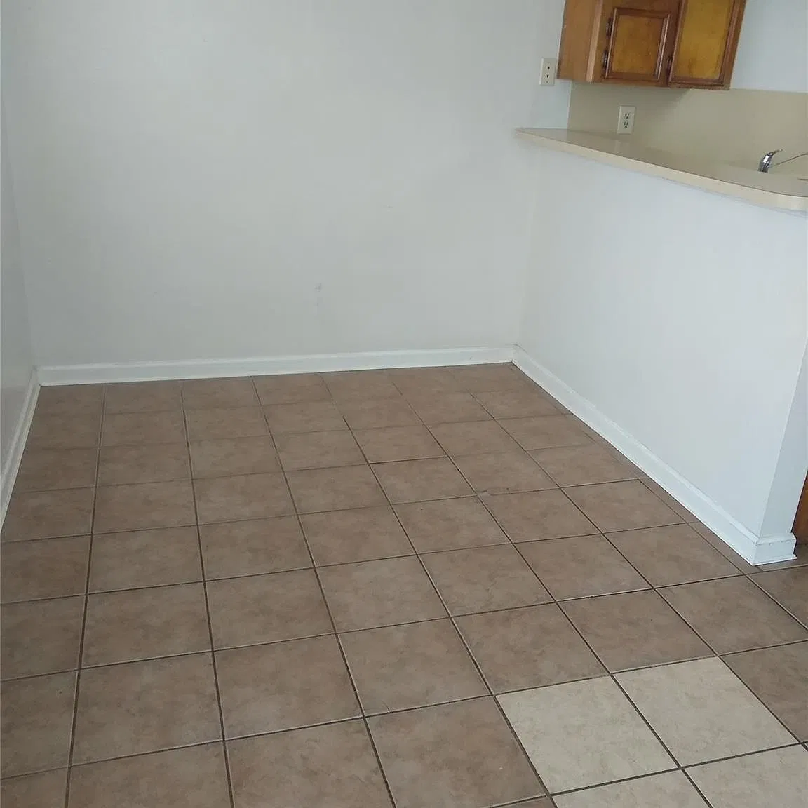 2 bed, 2.0 bath, 900 sqft, $1,200 — Photo 4