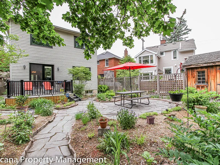 437 Riverdale Ave — Photo 29