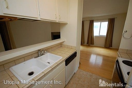 1st image of 4092 Crown Point Dr Unit 9