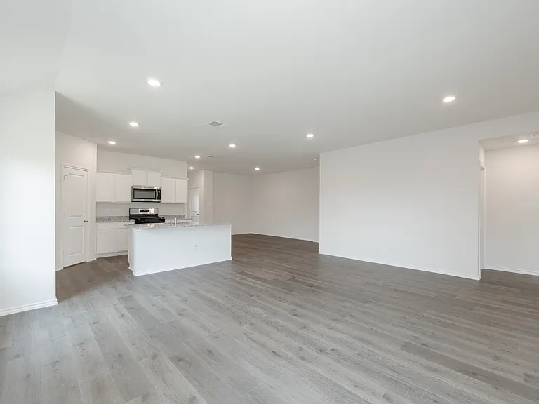 3917 Amethyst Dr — Photo 15