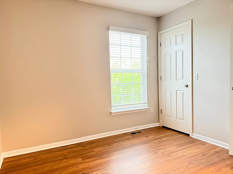 44767 Ellery Ln — Photo 3