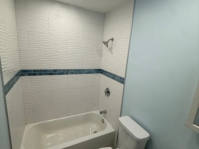 905 Citrus Ave — Photo 2