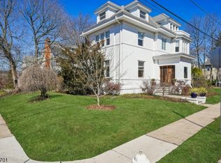 9 Osborne Ter, Maplewood Twp., NJ 07040