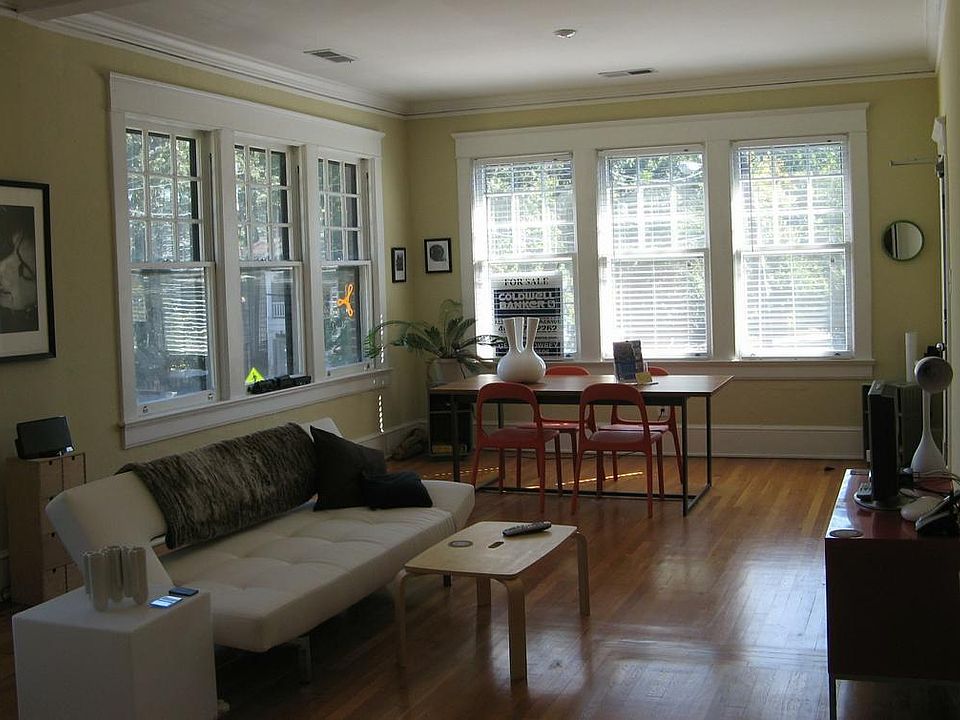Building Photo 3