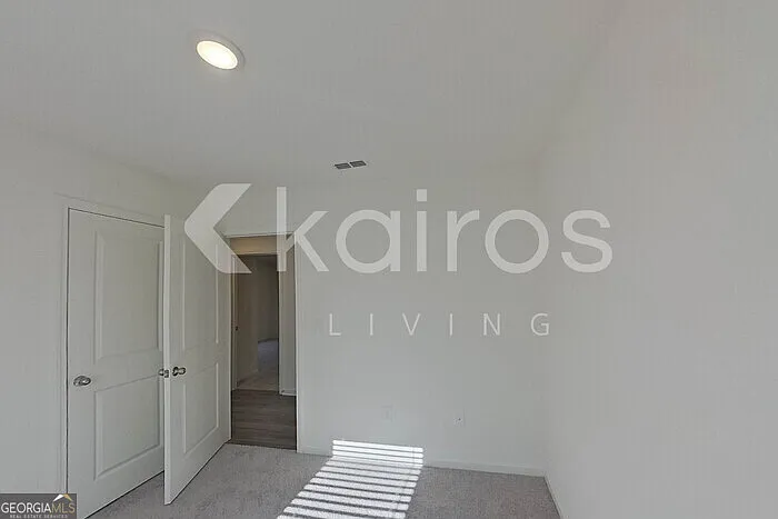 187 Lochwolde Dr — Photo 10