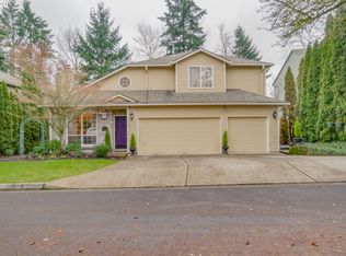 6126 Frost Ln, Lake Oswego, OR 97035