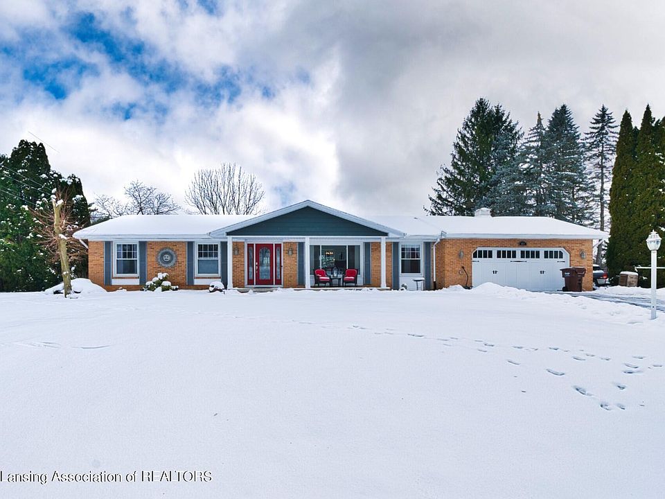 1st image of 6137 Skyline Dr