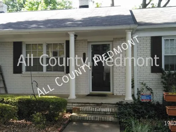 1544 Pecan Ave, Charlotte, NC 28205