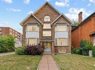 220 Caroline St S #1, Hamilton, ON L8P 3L4