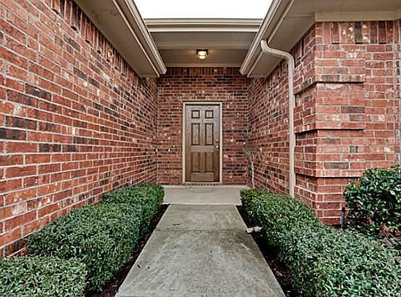 2nd image of 15557 Wyoming Dr
