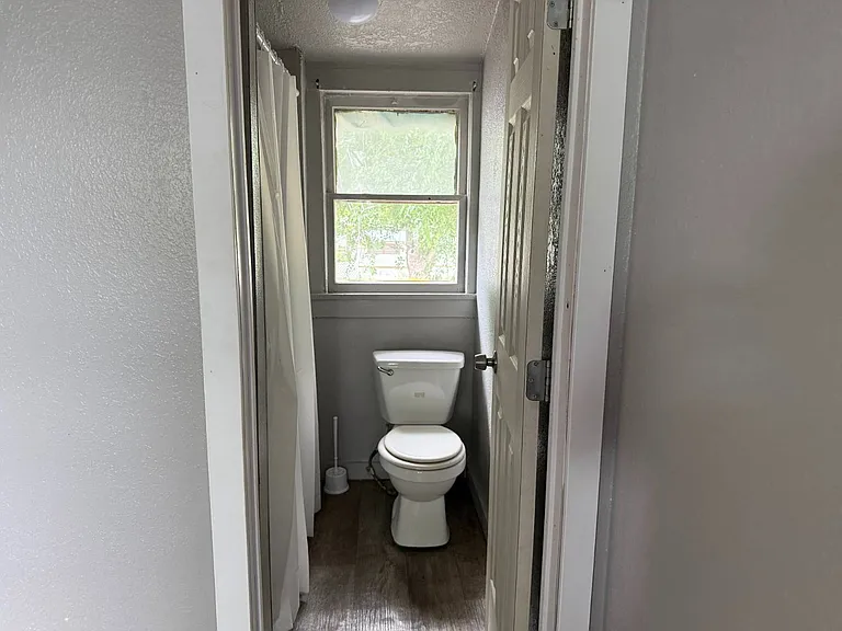 613 N Eye St — Photo 6