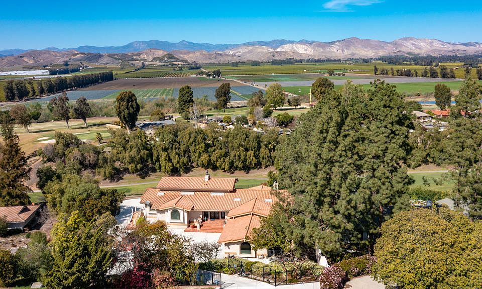 1st image of 1543 Ramona Dr