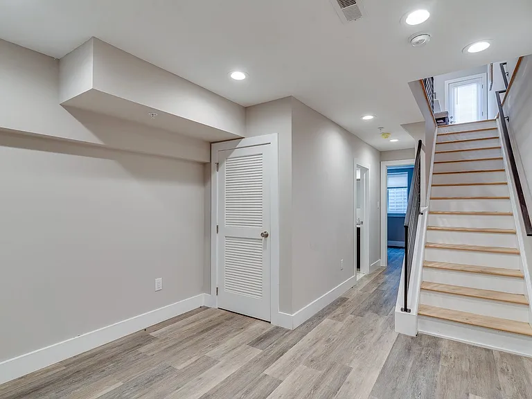 1436 N Corlies St — Photo 34