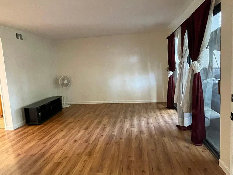 26323 W Grove Cir #43 — Photo 4