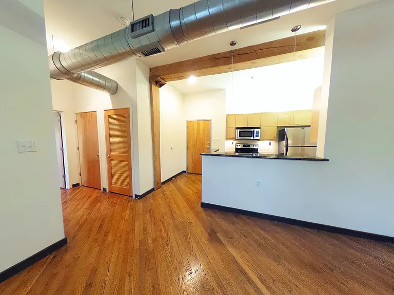 1310 W Broad St #101 — Photo 9