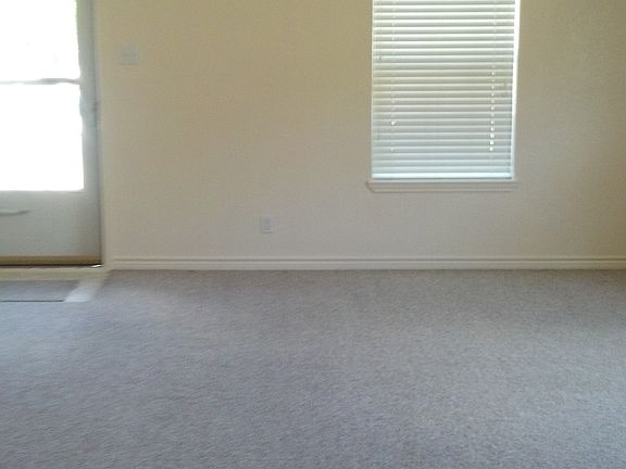 3rd image of 1110 E Avenue M