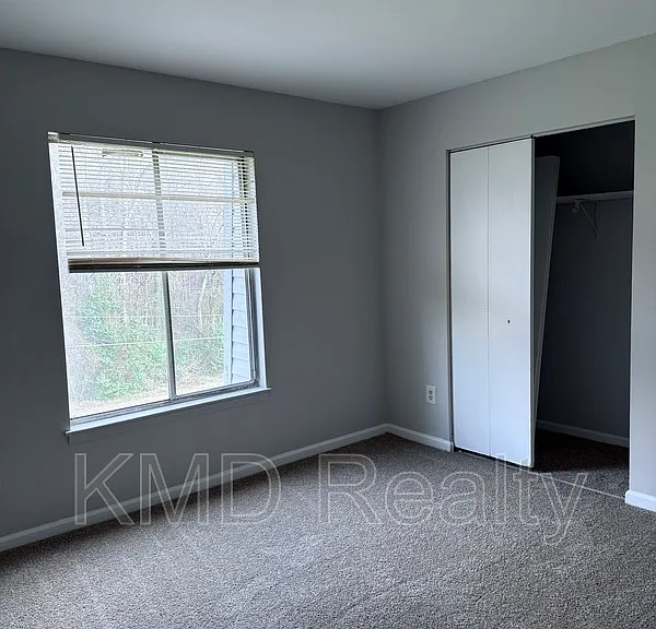 702 Farmhurst Dr #G — Photo 7
