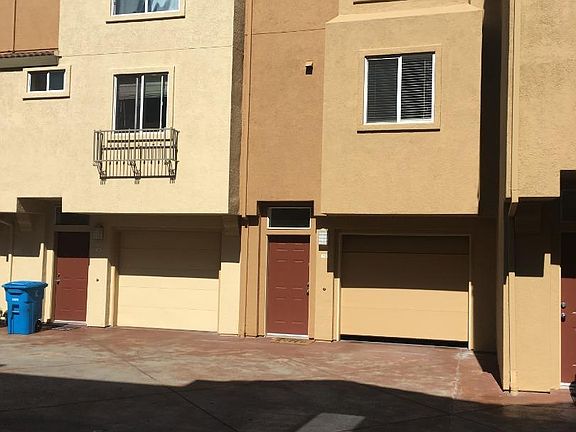 3rd image of 1690 Civic Center Dr APT 702
