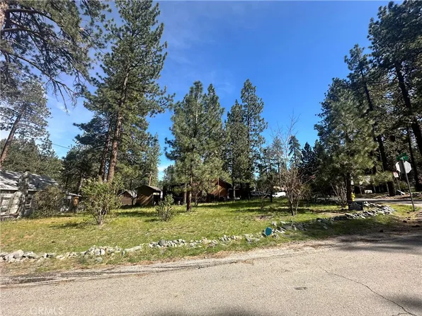 5901 Elm St Lot 1, Wrightwood, CA 92397