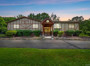 83 Dosen Rd, Middletown, NY 10940