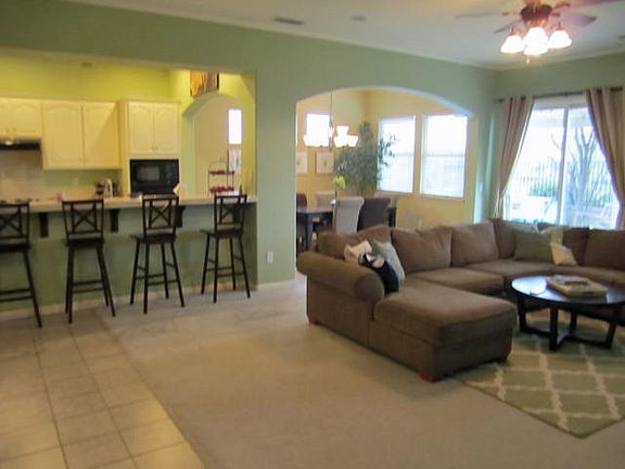 4th image of 5405 Namath Cir