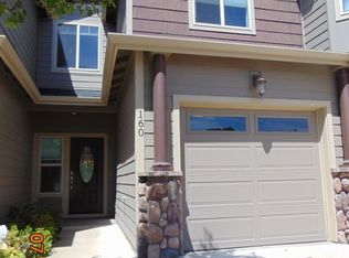 160 Rivers Edge Dr, Gold Hill, OR 97525