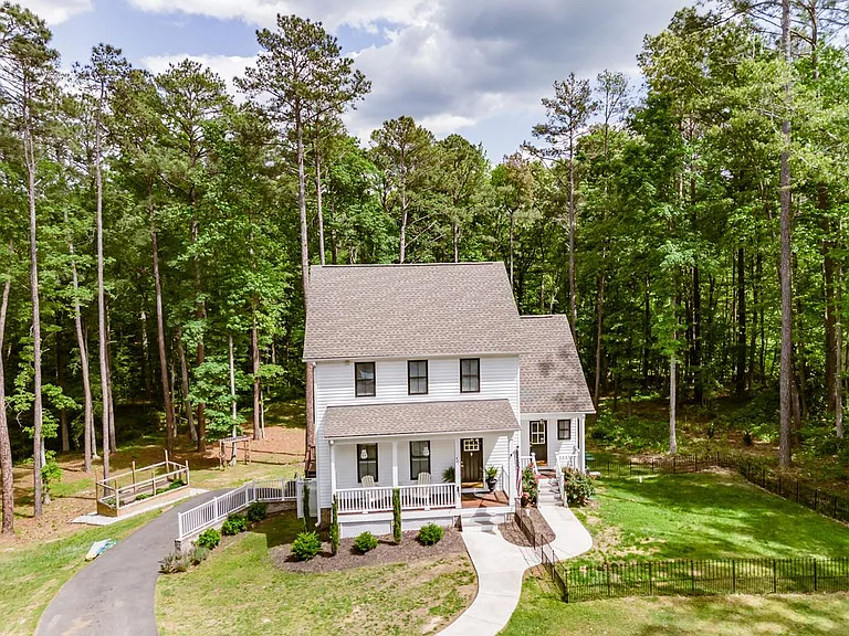 421 Pagebrook Dr — Photo 4