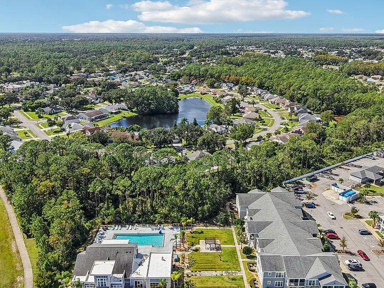 Springs At Port Orange — Photo 37