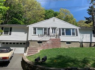 19 Richardson Rd #B, Newton, MA 02464