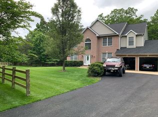 3811 Fawn Ln, White Plains, MD 20695