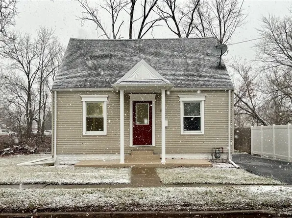 90 S Main St, Batavia, NY 14020