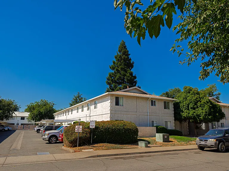 Melton Drive Apartments — Photo 10