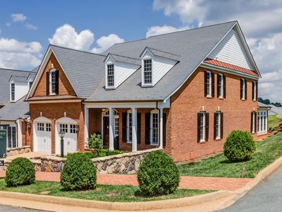 925 Marsh Ln, Charlottesville, VA, 22903