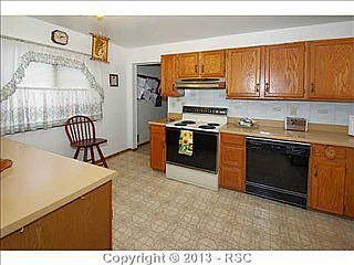 5th image of 4010 Meadowdale Pl
