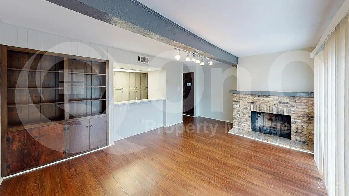 2 bed, 3.0 bath, 1500 sqft, $1,450 — Photo 2