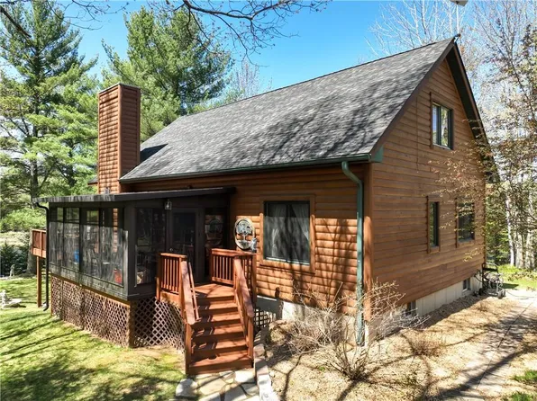 10661 West Falcon Ridge Road, Hayward, WI 54843