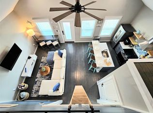 1075 Shady Ln, Gilchrist, TX 77617