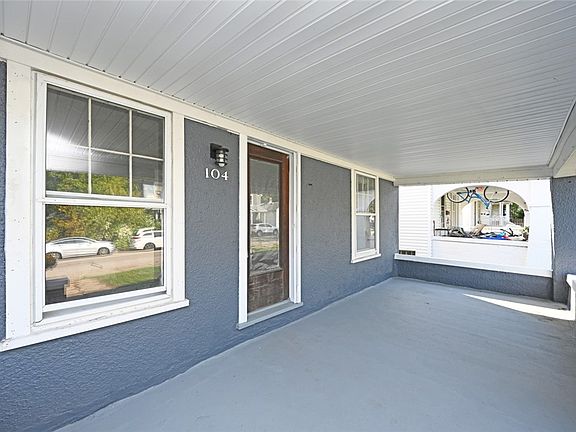 4th image of 104 Edgar Ave