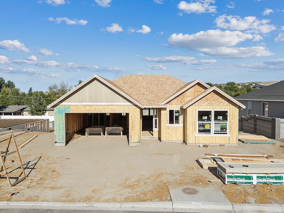 594 Tatoosh AVE by Aho Construction