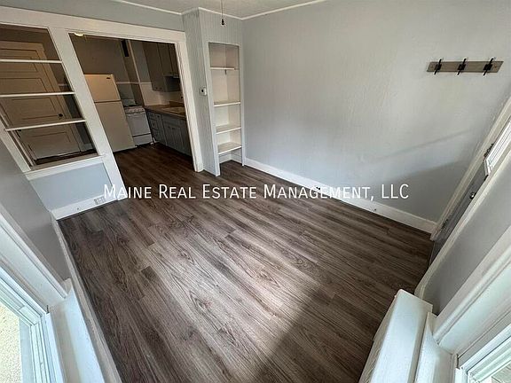 5th image of 145 Essex St APT A