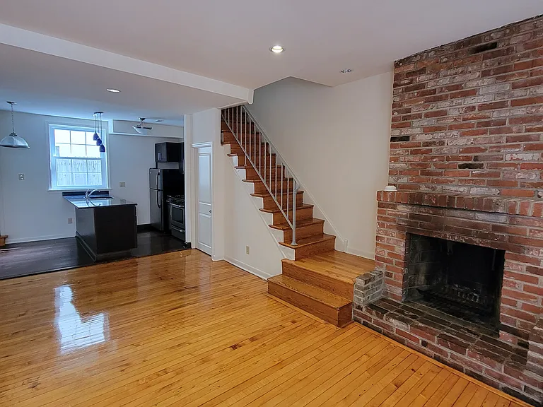 2134 Naudain St — Photo 1