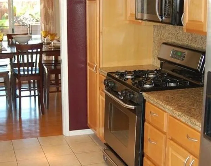 1324 E Rose Ave — Photo 33