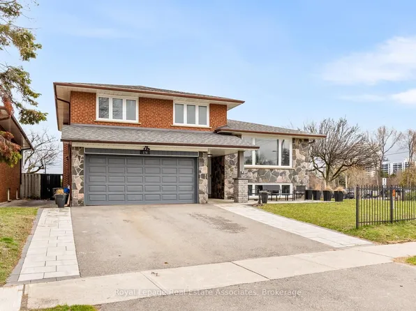 176 Daphne Ave, Mississauga, ON L5A 1M6