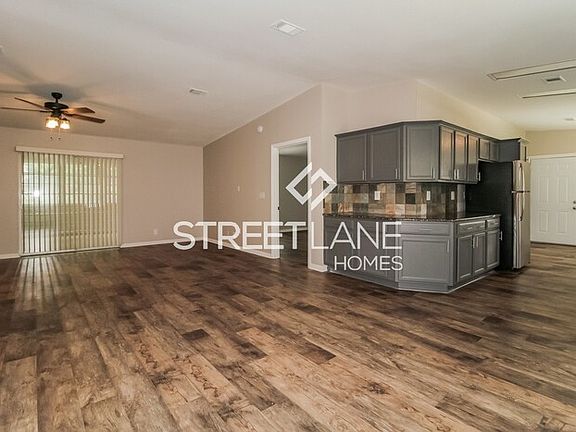 5th image of 407 Pine Dr