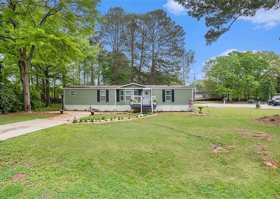 1st image of 367 Hemlock Ln
