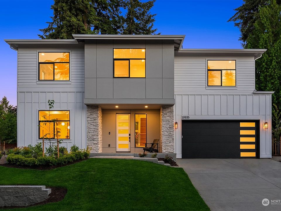 1st image of 10935 NE 119th Street