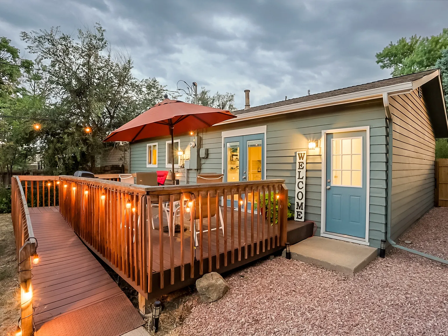 2 bed, 864 sqft, $2,400 — Photo 3