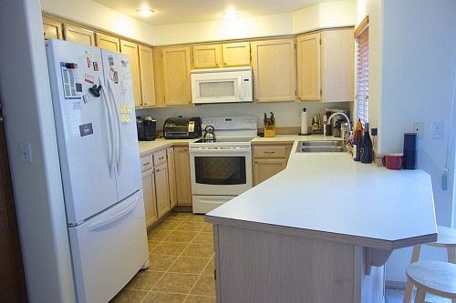 5th image of 939 1st Ave N