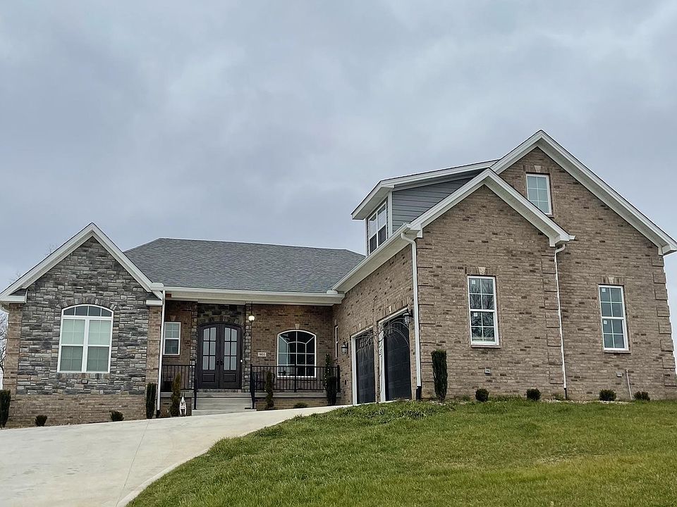 1st image of 901 Westchester Way
