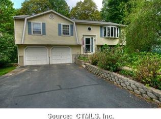 57 Rabbit Rock Rd, East Haven, CT 06513